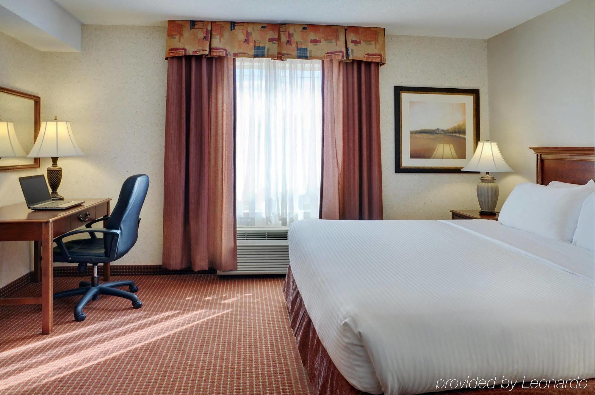 Pomeroy Inn And Suites Chetwynd Eksteriør billede